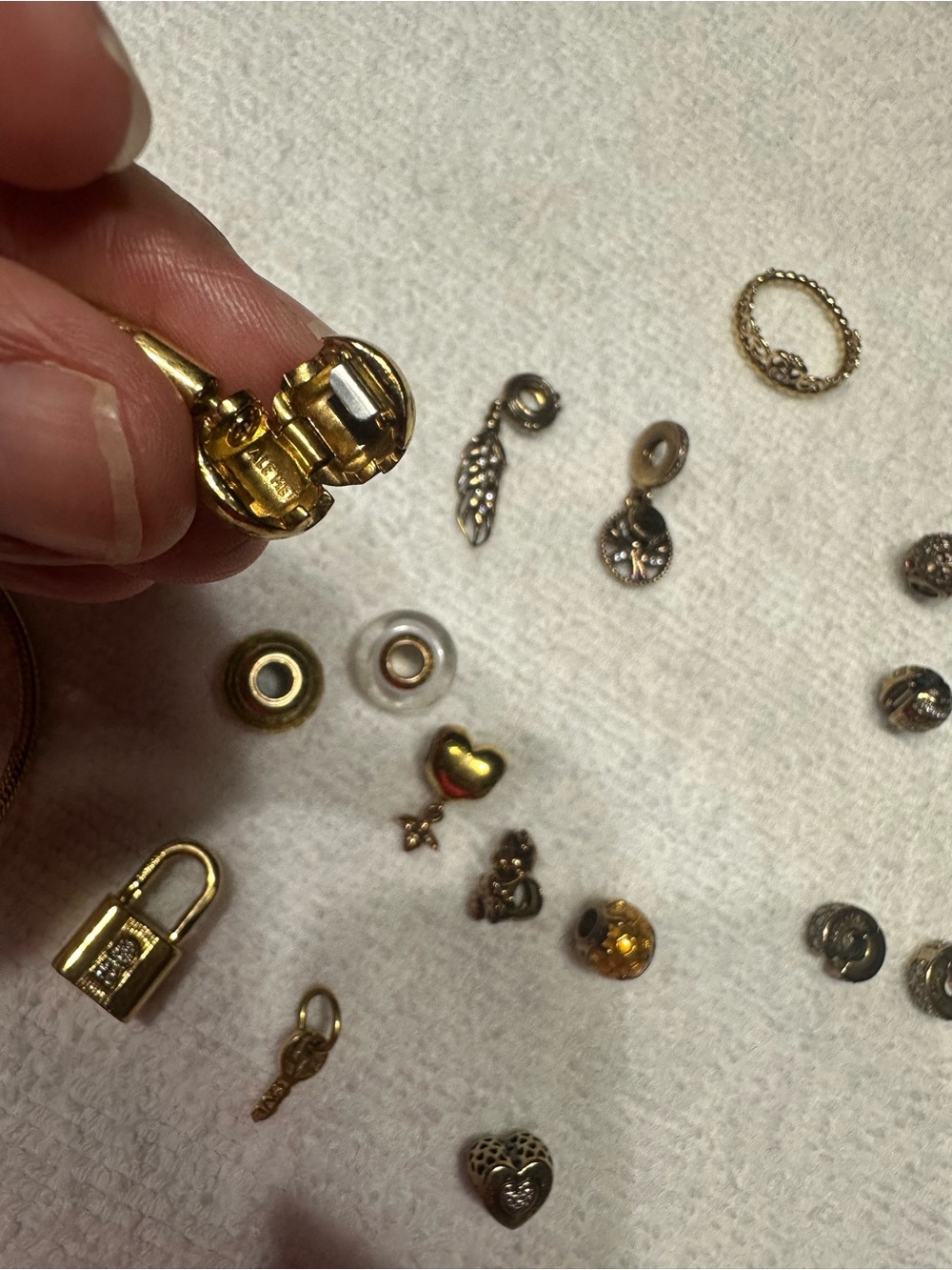 Pandora Jewelry lot - Picture 5 of 16